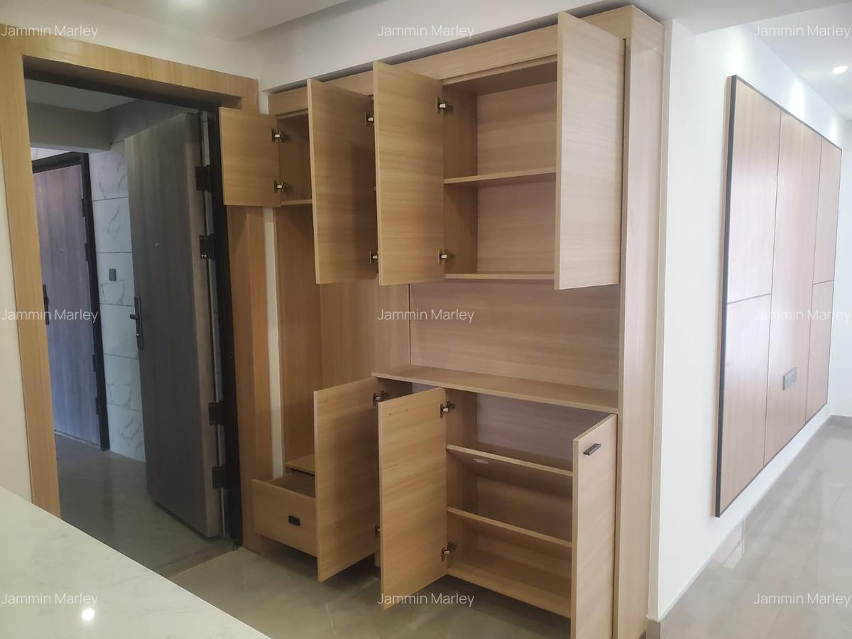 3 Bed Apartment with En Suite at Riverside Drive - 8