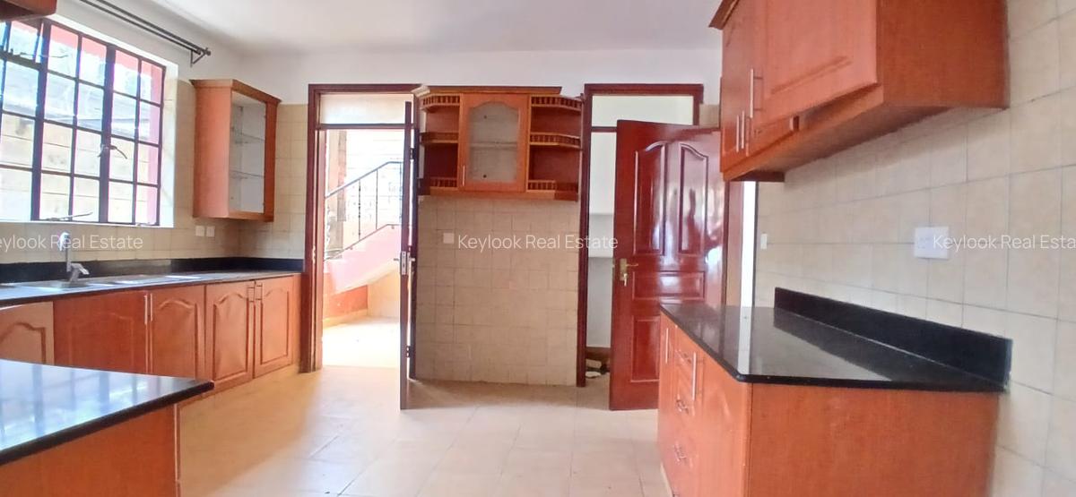 4 Bed Townhouse with En Suite at Riara Road - 18