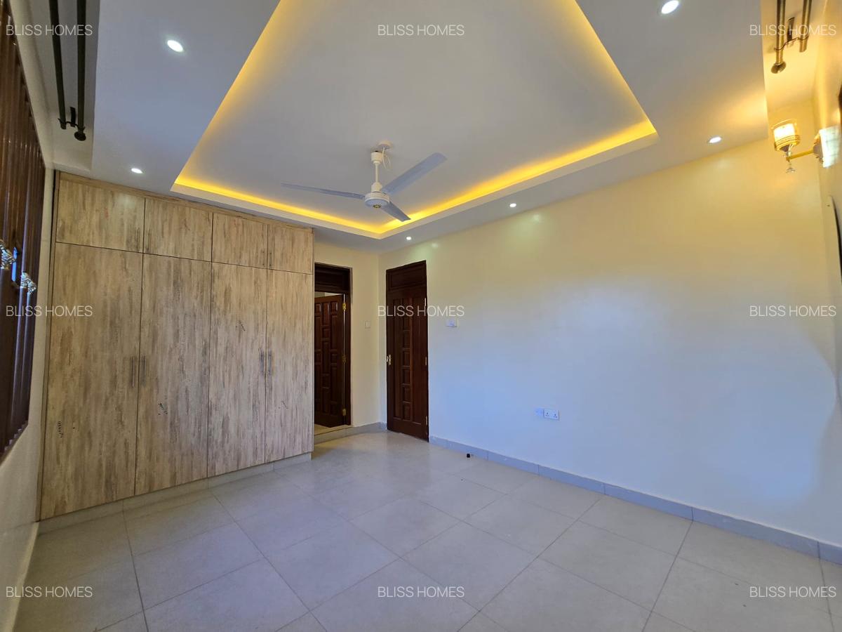 3 Bed House with En Suite at Tezo - 12