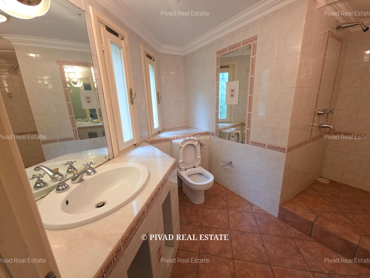 5 Bed House with Swimming Pool in Muthaiga - 11