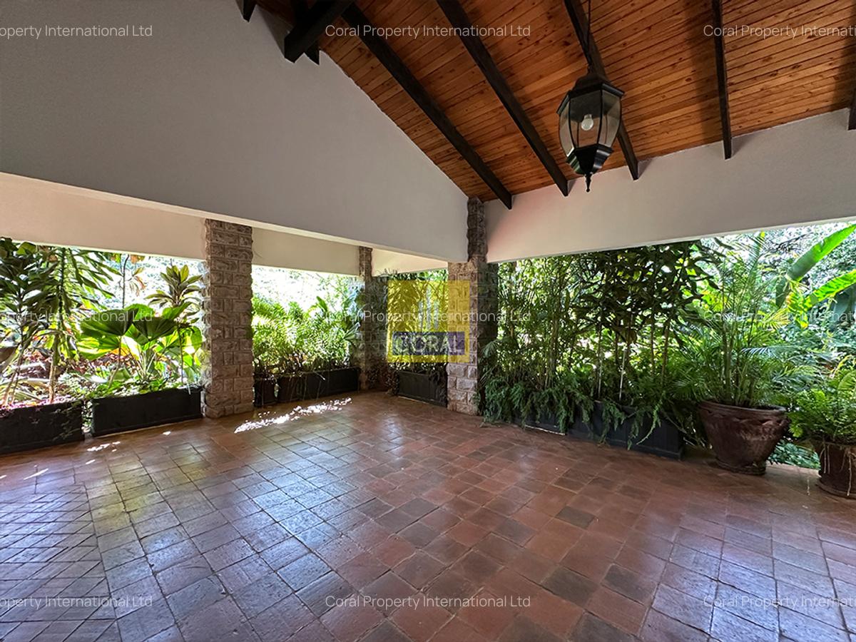 3 Bed Apartment in Nyari - 3