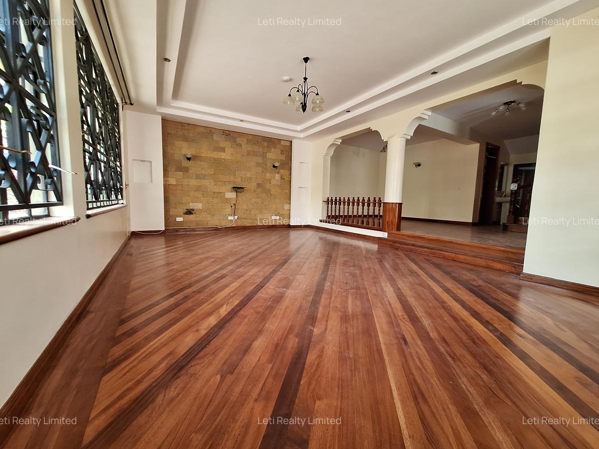 5 Bed Townhouse with En Suite in Kileleshwa - 2