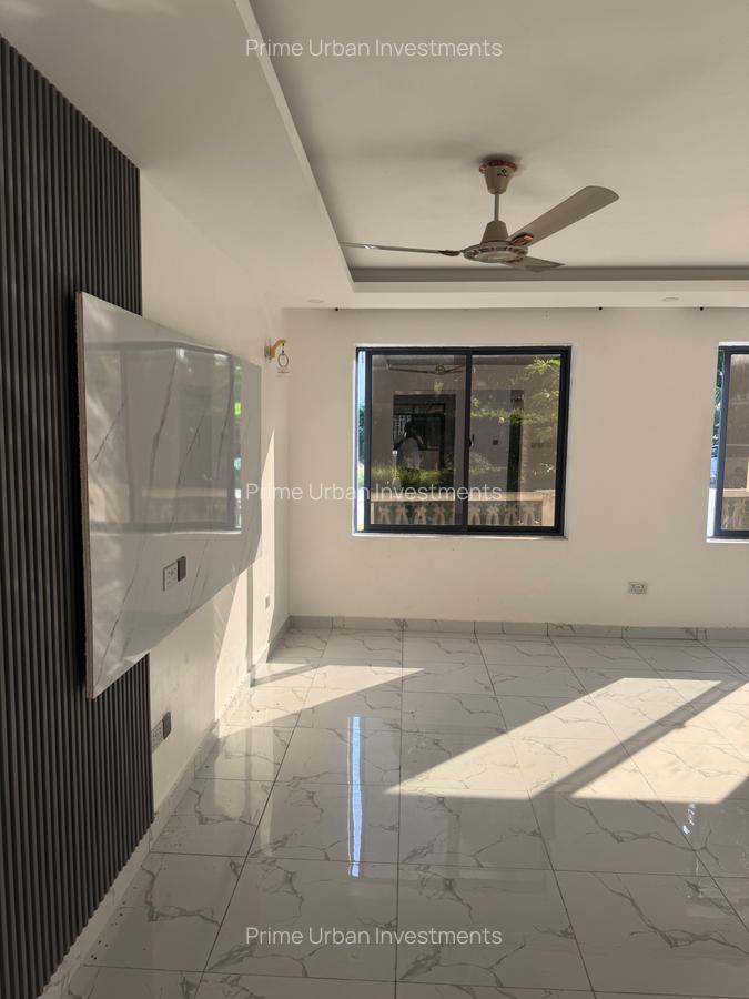 5 Bed House with En Suite in Kikambala - 6