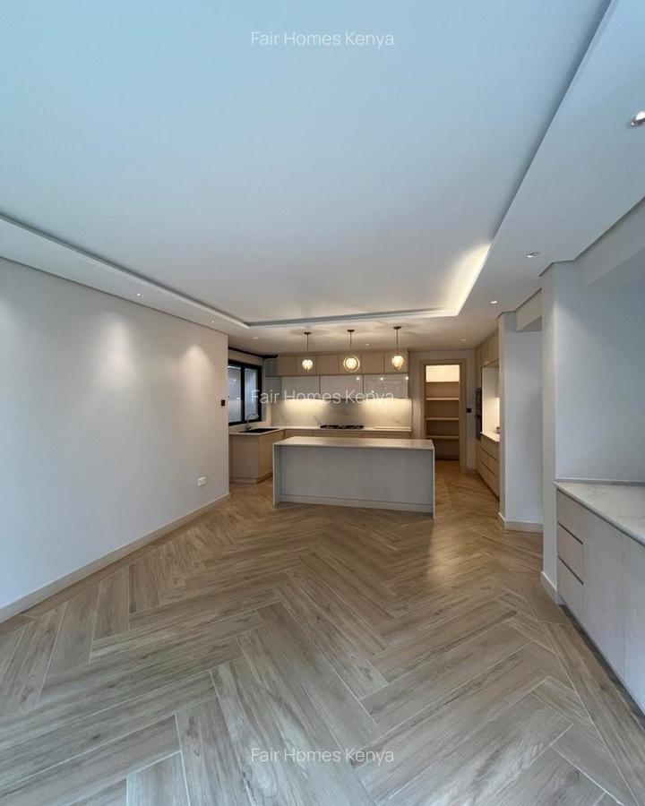 5 Bed Townhouse with En Suite at Convent Drive - 2