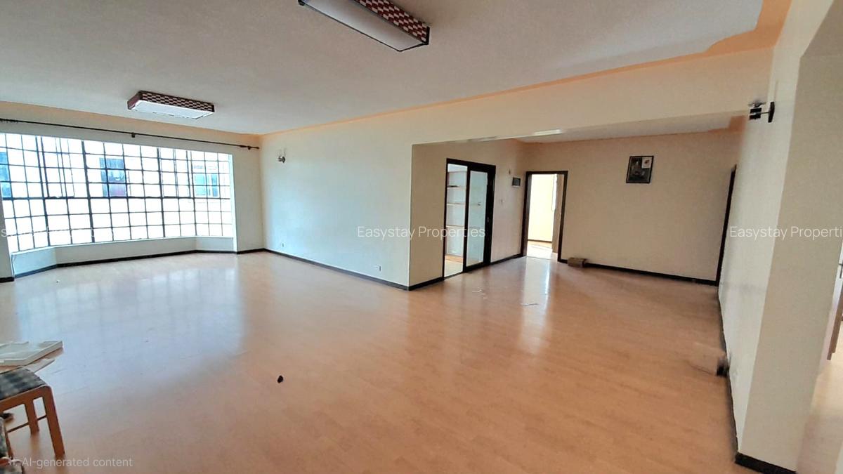 4 Bed Apartment with En Suite in Lavington - 1