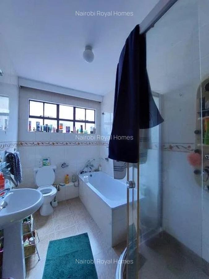 4 Bed Townhouse with En Suite at Off Convent Drive - 9