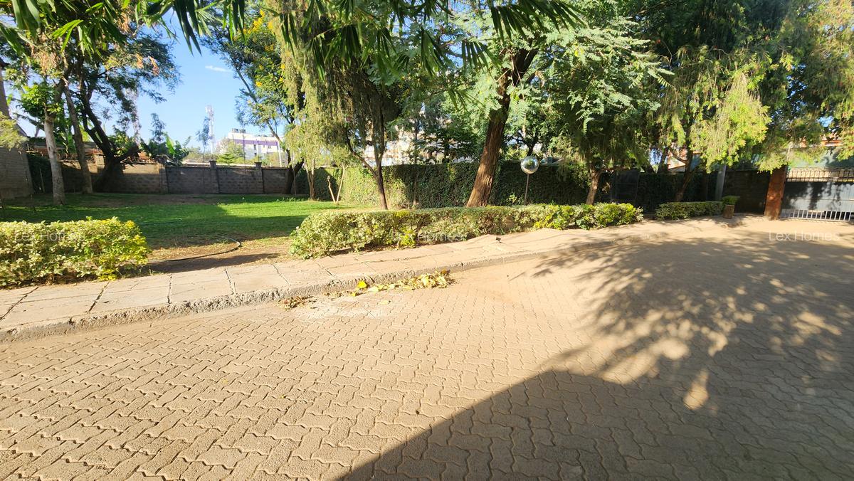 3 Bed Villa with En Suite at Masai Lodge Road - 9