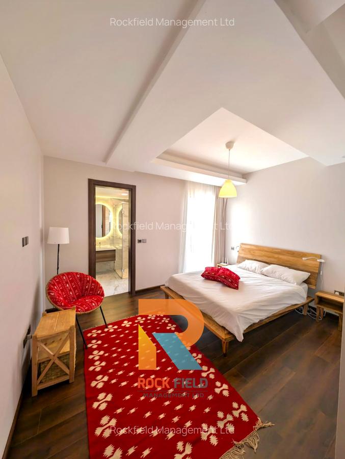 Serviced 3 Bed Apartment with En Suite in Brookside - 3