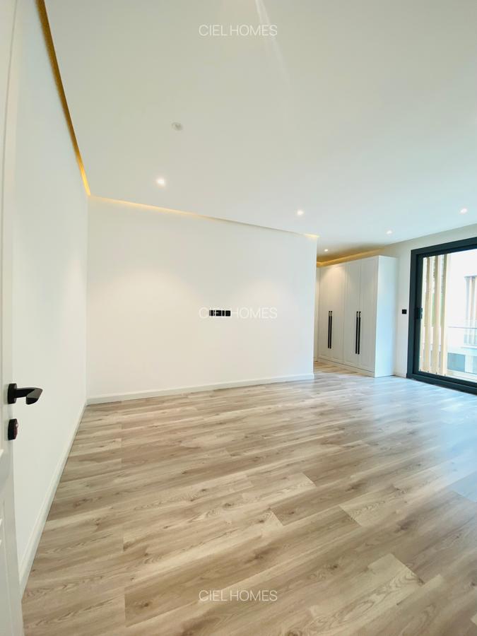 5 Bed Villa with En Suite at Chalbi Drive - 14