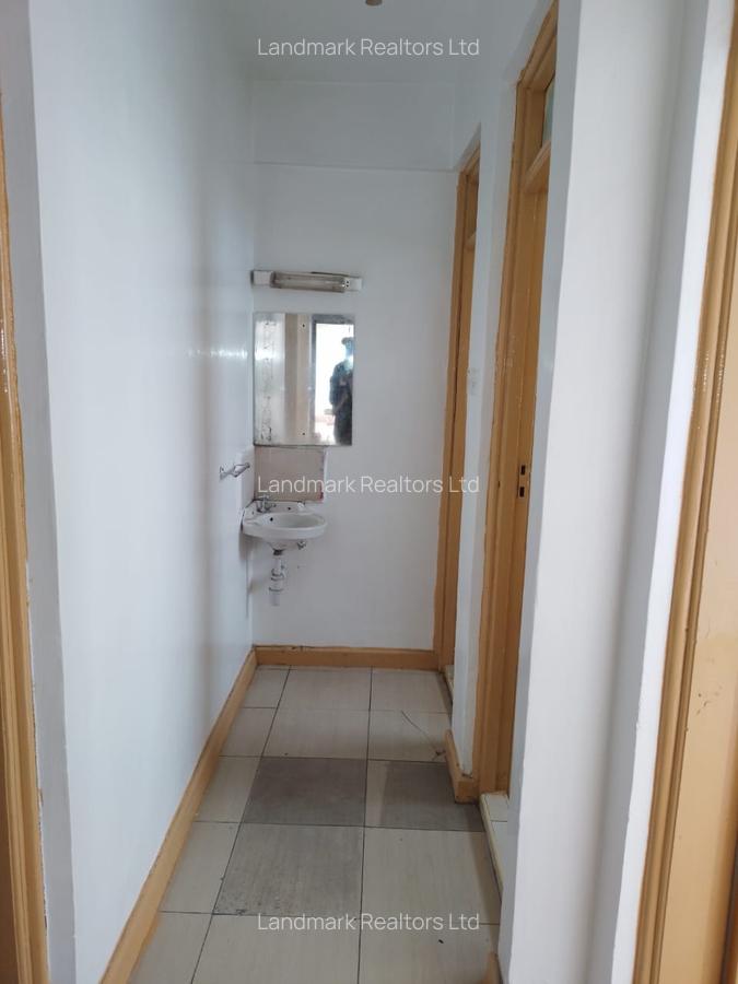 2 Bed Apartment with Borehole at Raphta Road - 10
