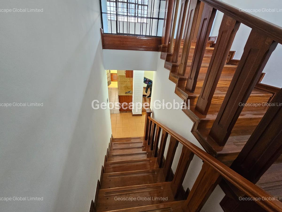 4 Bed Townhouse with En Suite in Spring Valley - 8