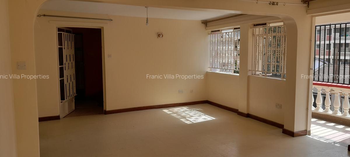 4 Bed Apartment with En Suite at City Park Estate - 3