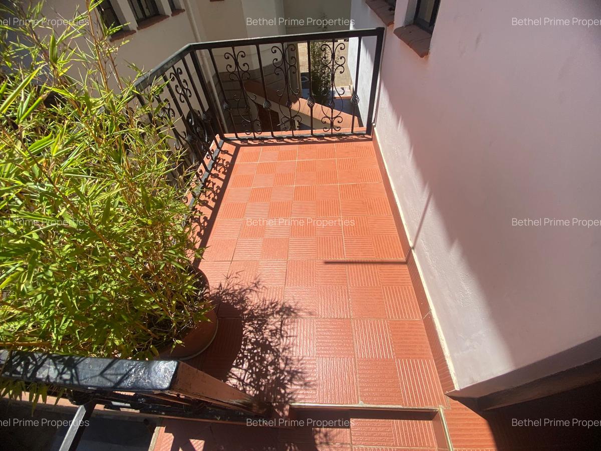 1 Bed House with Garden in Kitisuru - 2