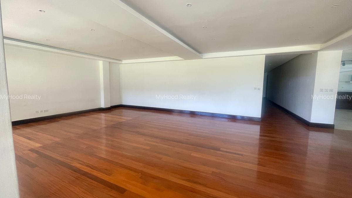 5 Bed House with En Suite in Runda - 5