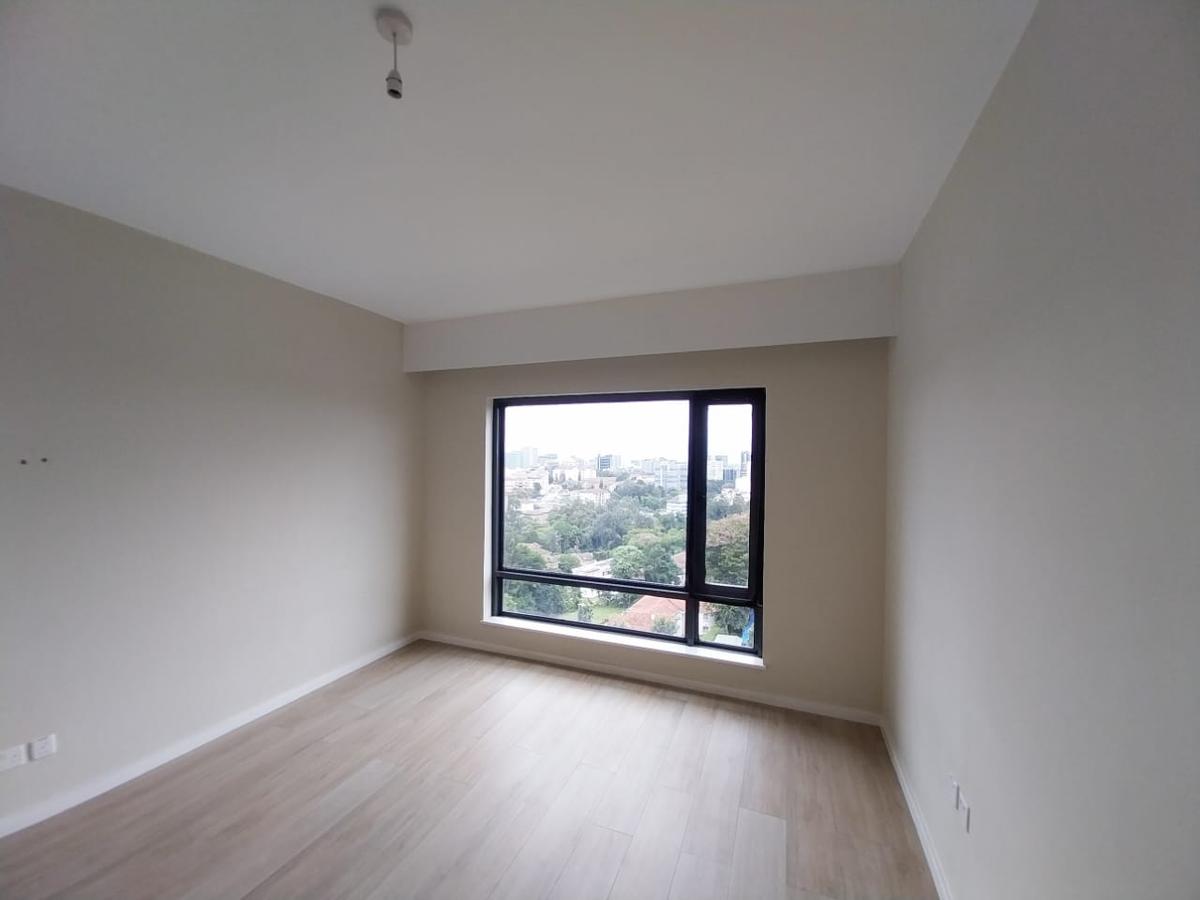 2 Bed Apartment with En Suite in Riverside