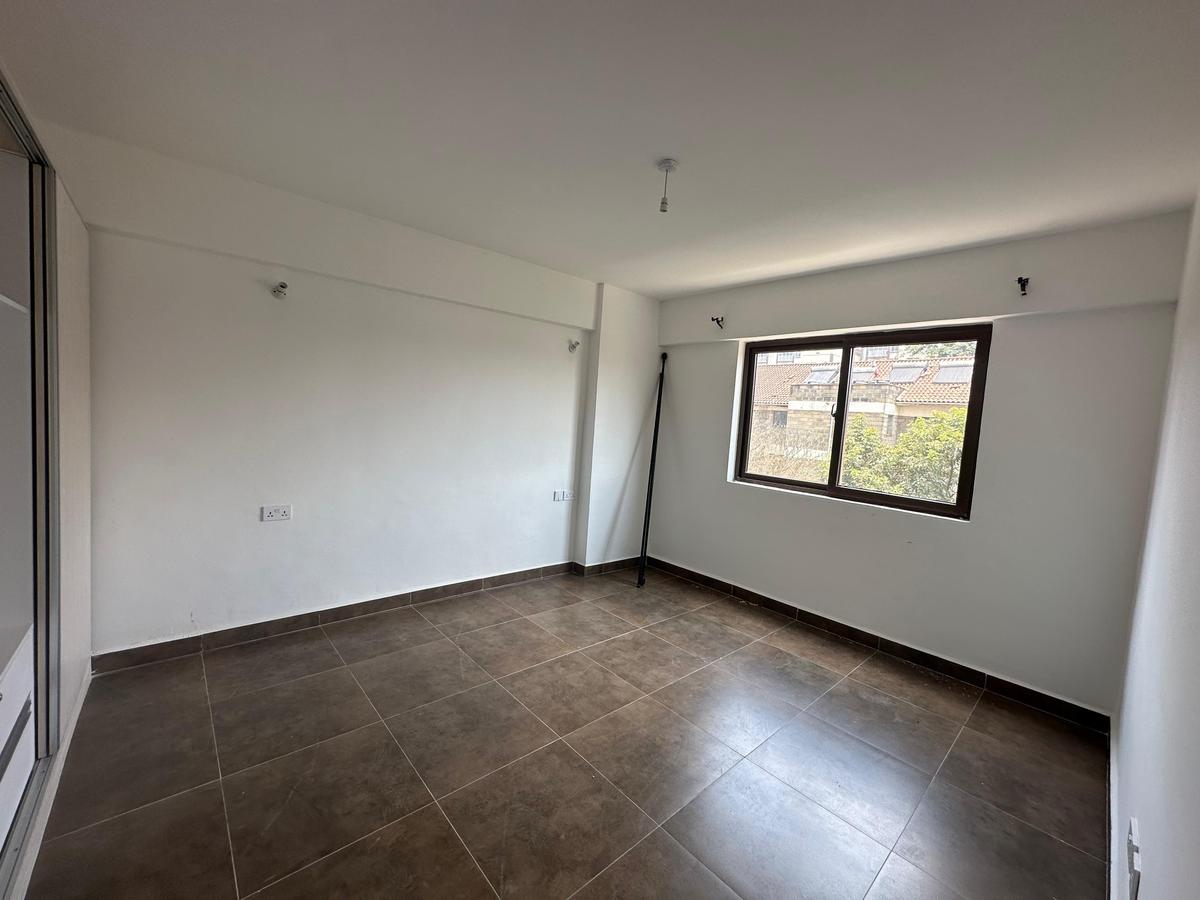 1 Bed Apartment with En Suite in Westlands Area - 10