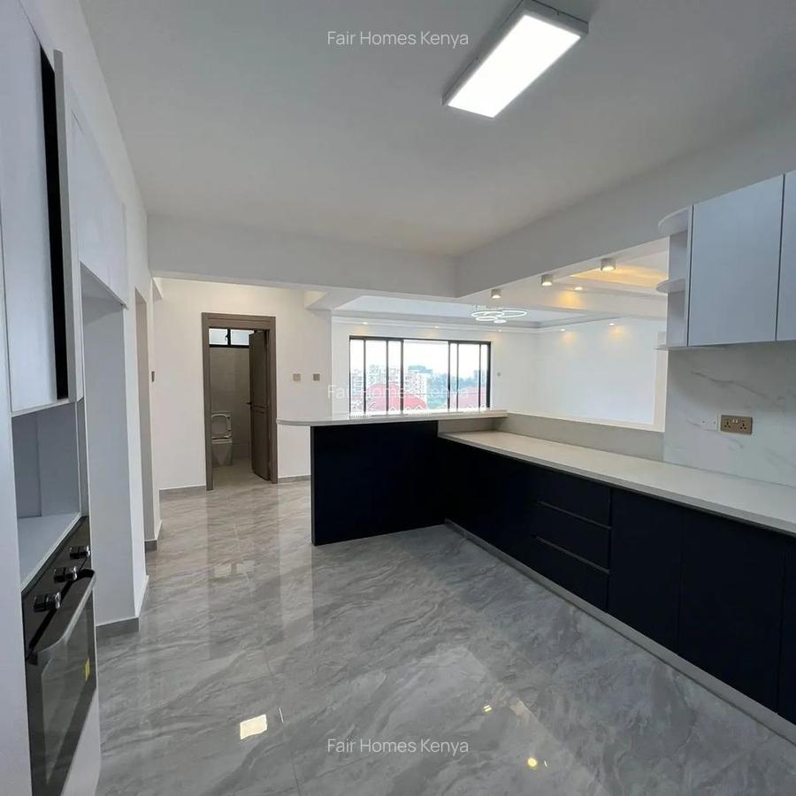 4 Bed Apartment with En Suite at Valley Arcade - 8