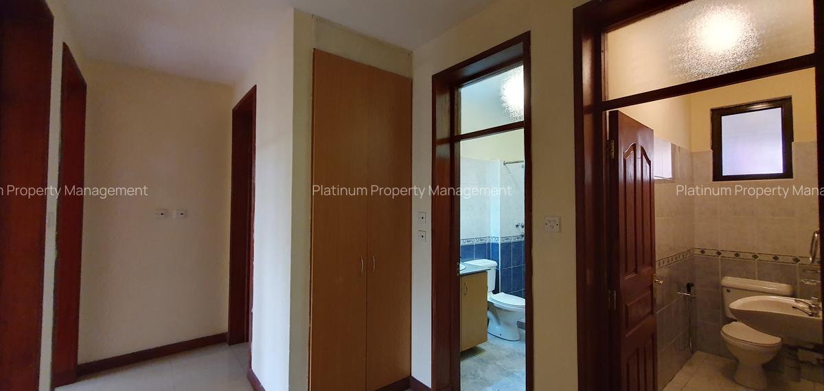 4 Bed Apartment with En Suite in Parklands - 20
