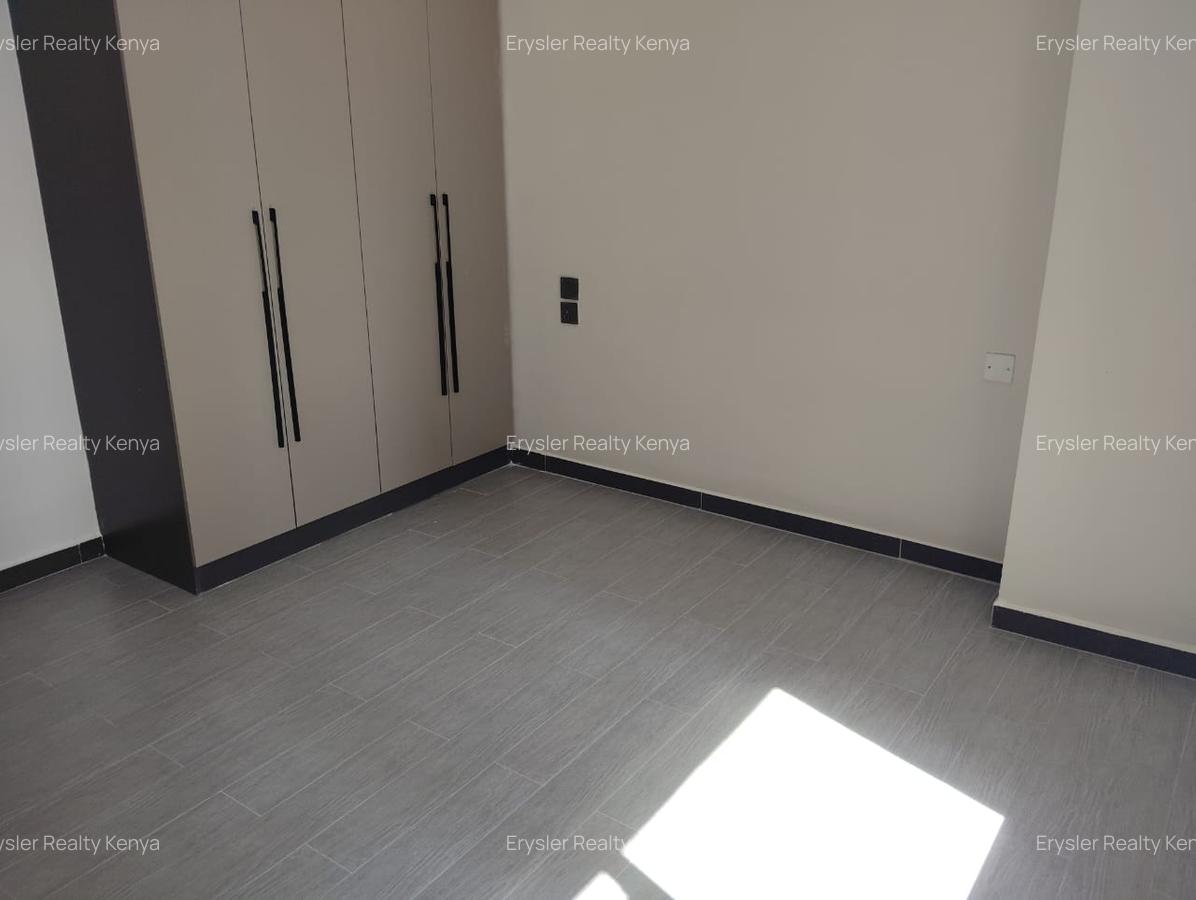 1 Bed Apartment with En Suite at Kindaruma Rd - 4