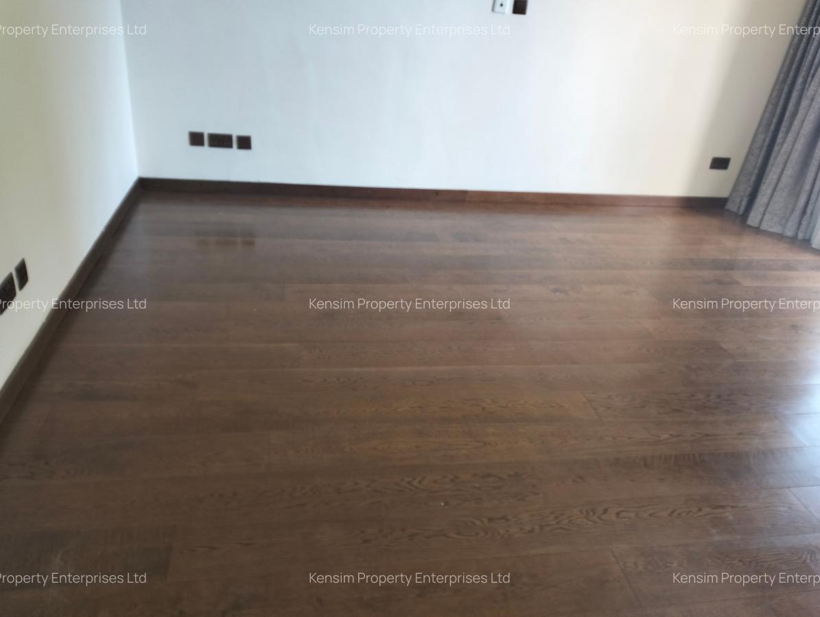 4 Bed Townhouse with En Suite in Lavington - 9