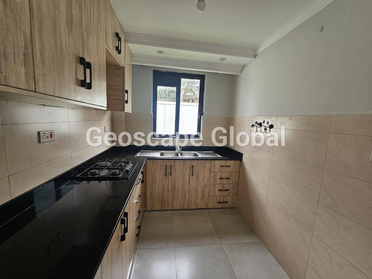 2 Bed House with En Suite in Runda - 6