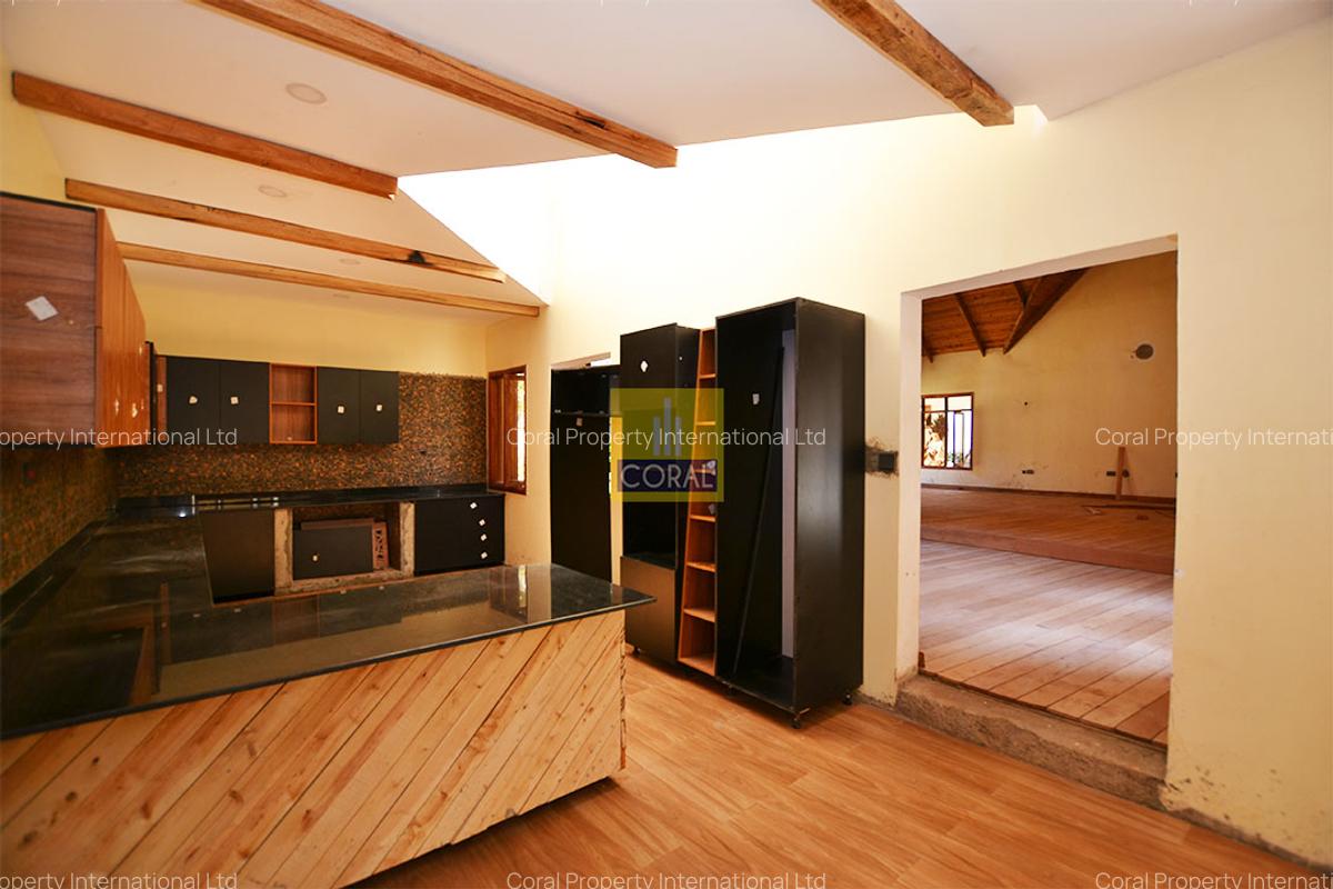 6 Bed House with Staff Quarters in Ridgeways - 16