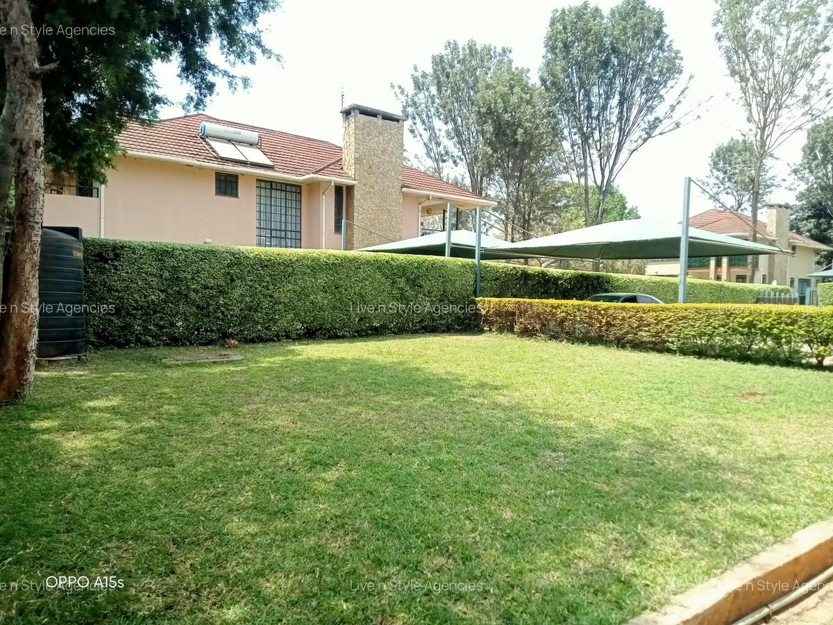 5 Bed Townhouse with En Suite in Runda - 2