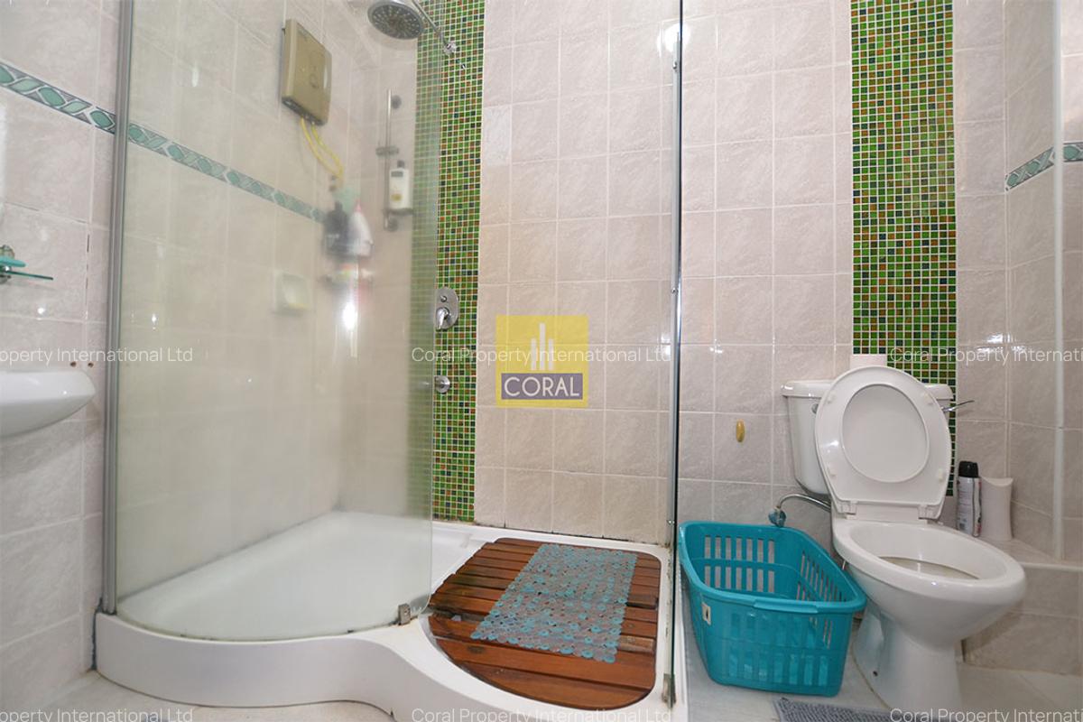 4 Bed Apartment in Rhapta Road - 15