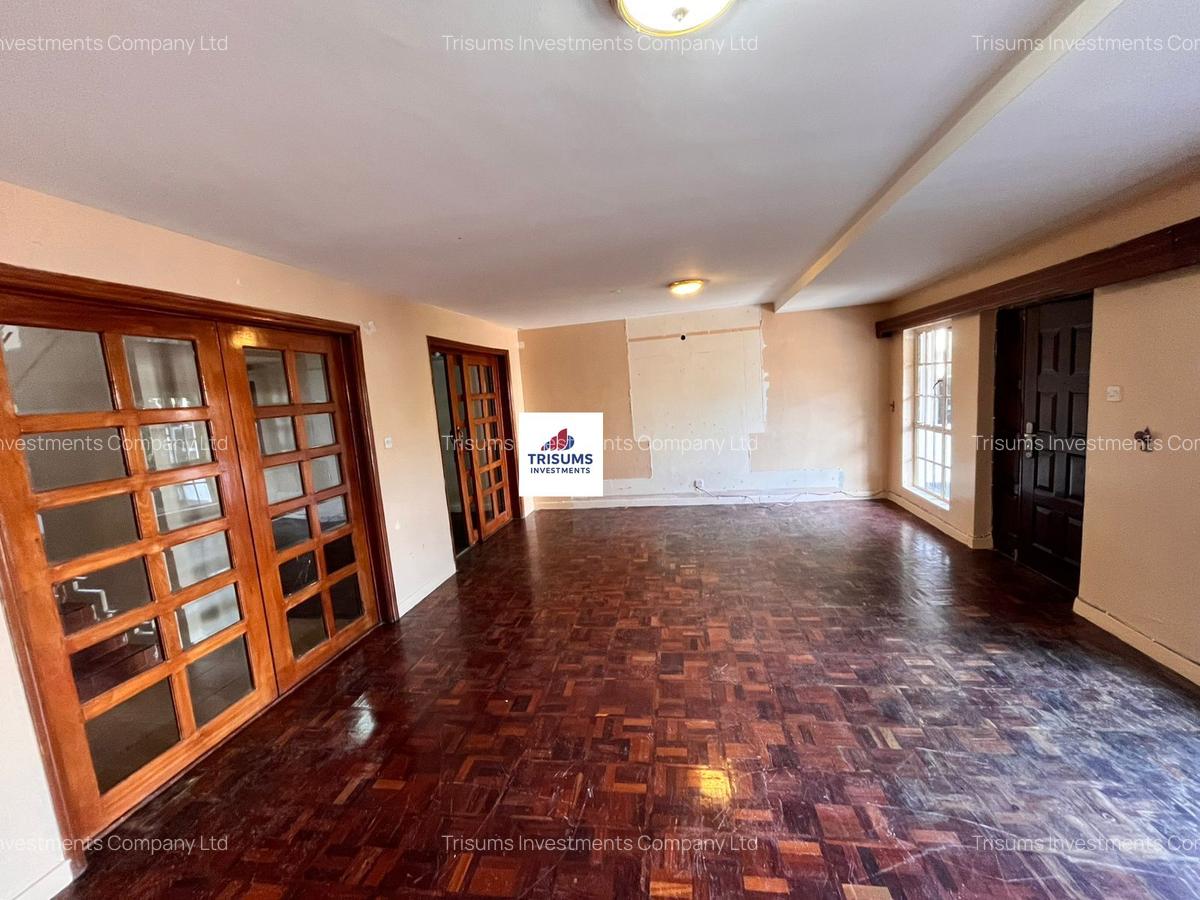 4 Bed Townhouse with En Suite in Westlands Area - 16