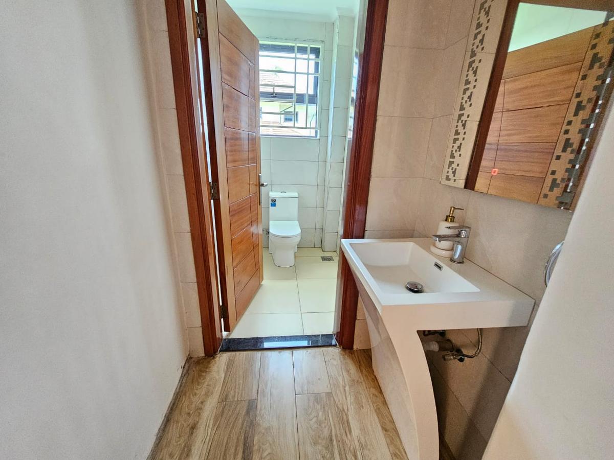 4 Bed House with En Suite in Kiambu Road - 8