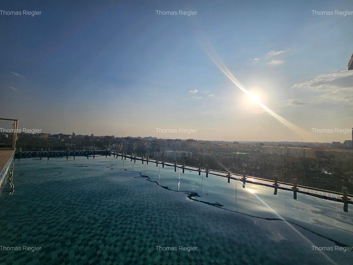 Serviced 2 Bed Apartment with En Suite at Sports Road - 9