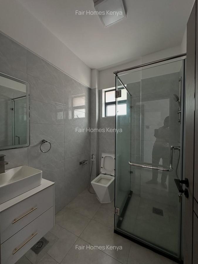 5 Bed Apartment with En Suite at Valley Arcade - 8