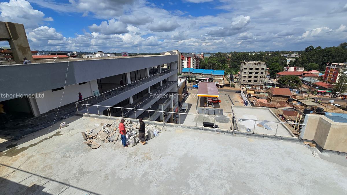 Shop with Service Charge Included in Ruaka - 6