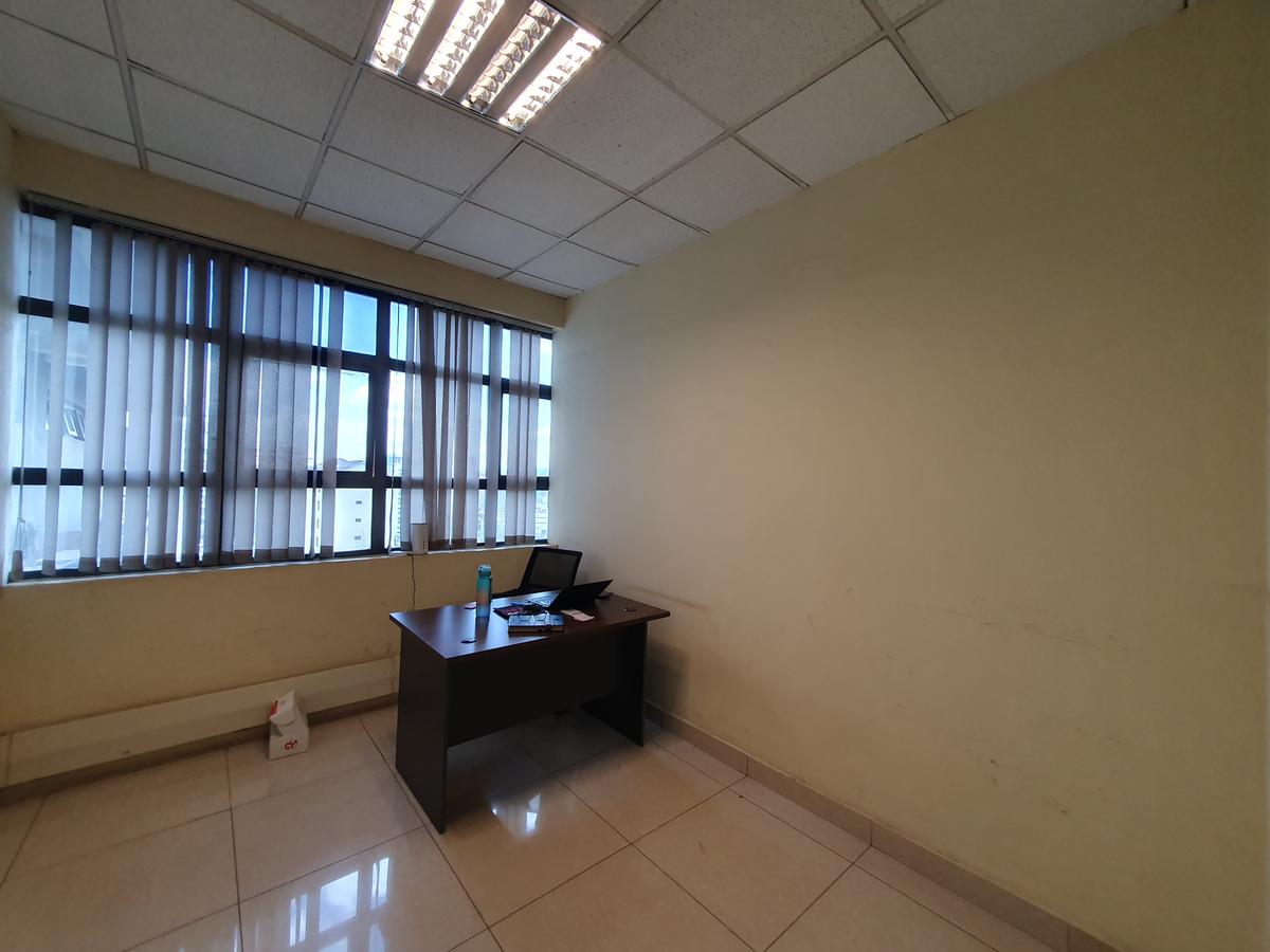 800 ft² Commercial Property with Service Charge Included in Westlands Area - 7