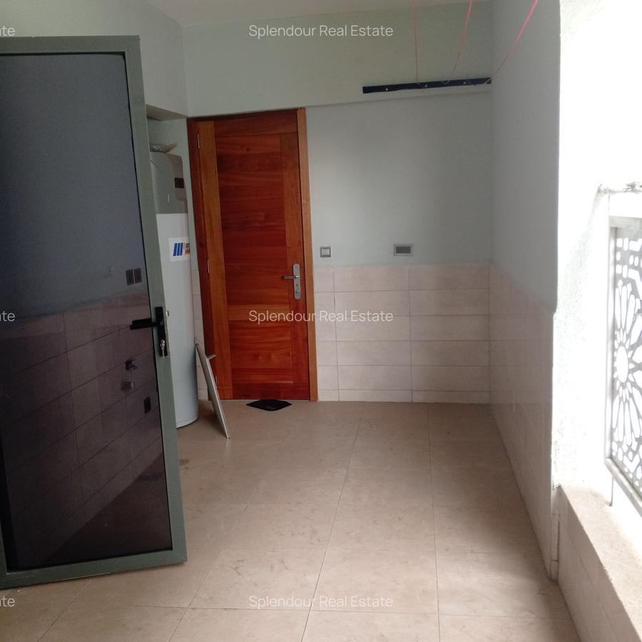 4 Bed Apartment with En Suite in Kilimani - 8