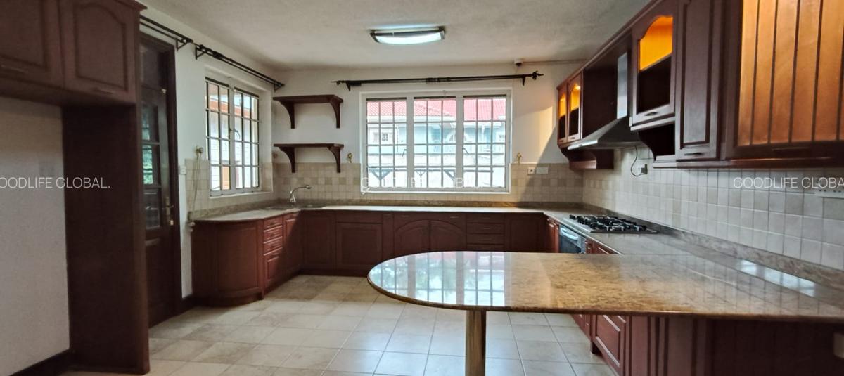 5 Bed House with En Suite at Runda - 7