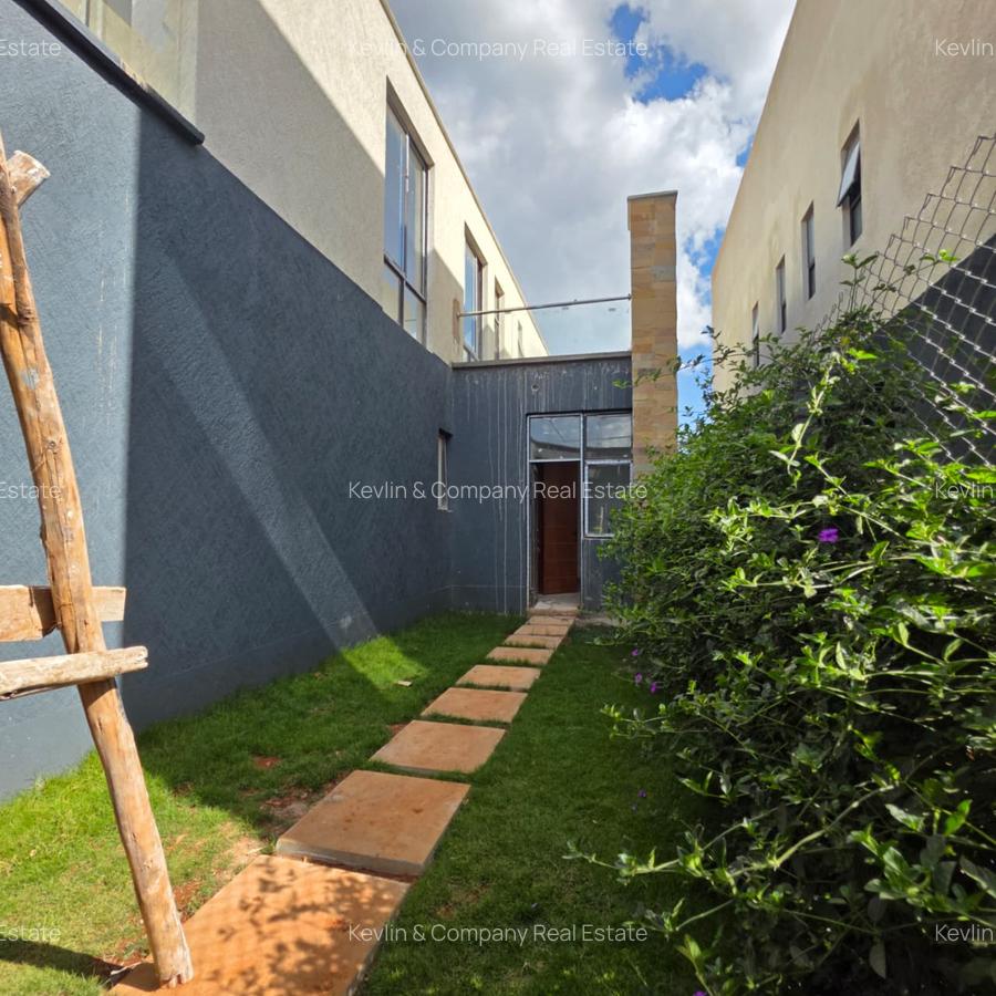 4 Bed Townhouse with En Suite in Kiambu Road - 14