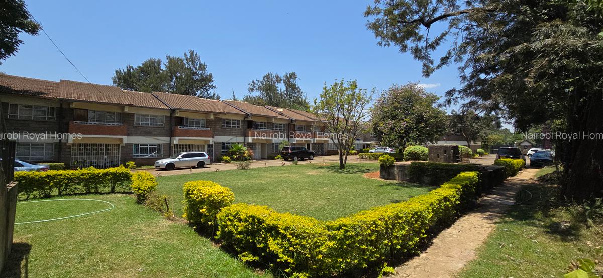 4 Bed Townhouse with En Suite at Ngong Road - 5