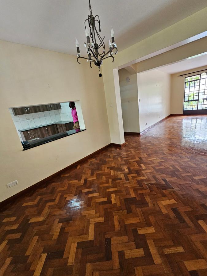 3 Bed Apartment with En Suite at Lavington - 3