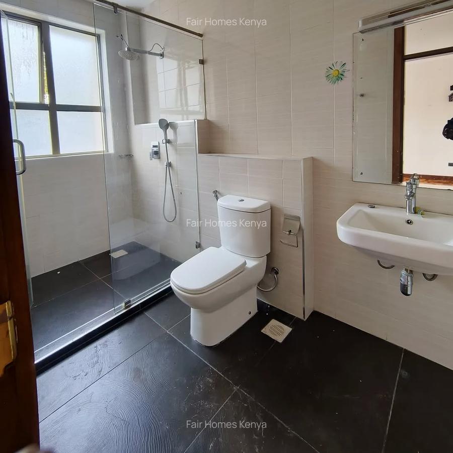 2 Bed Apartment with En Suite at Othaya Road - 7