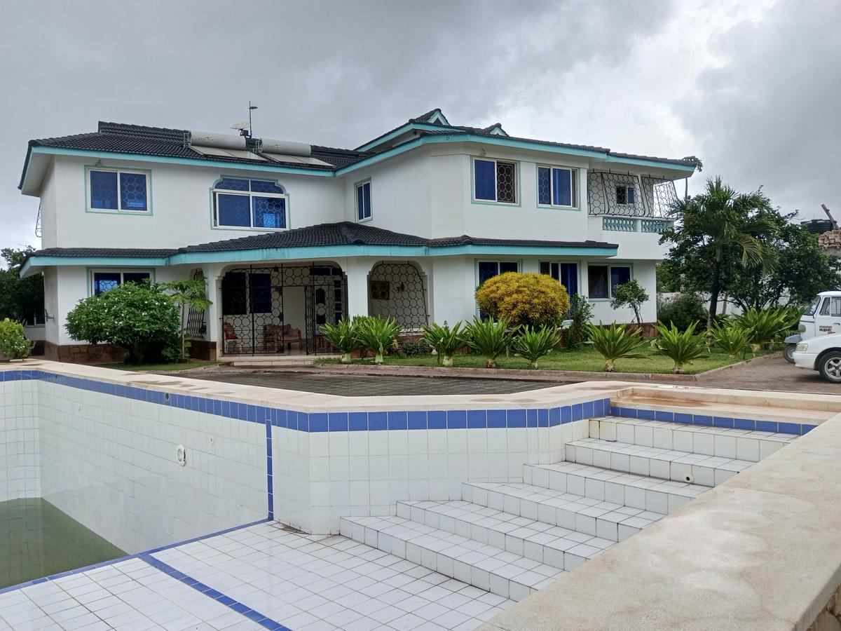 6 Bed Villa with En Suite at Serena Road Shanzu - 1