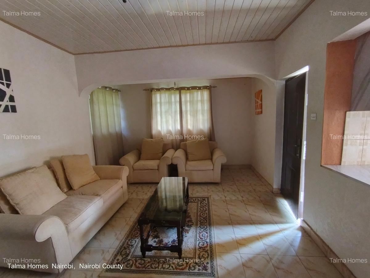 5 Bed House with En Suite at Ridgeways Lane - 9