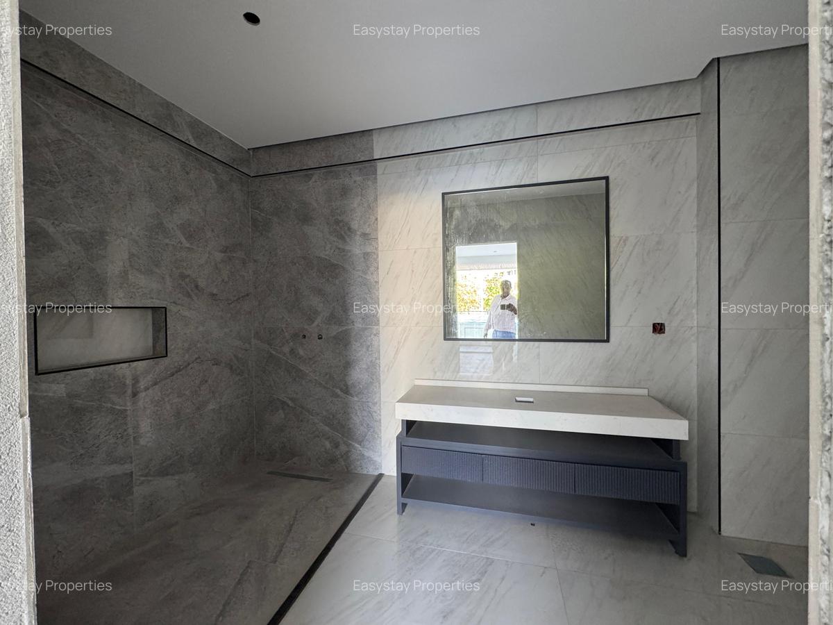 3 Bed Apartment with En Suite in Nyali Area - 6