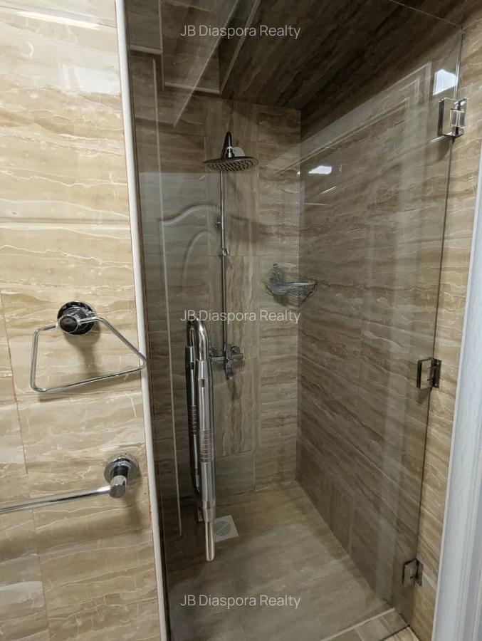 Serviced 3 Bed Apartment with En Suite at Church Road - 5