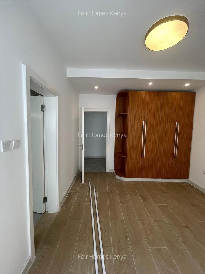 3 Bed Apartment with En Suite at Vihiga Road - 13