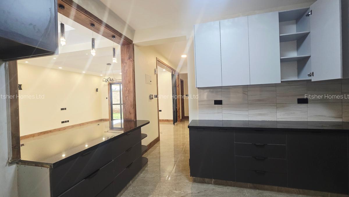 4 Bed Townhouse with En Suite in Redhill - 9