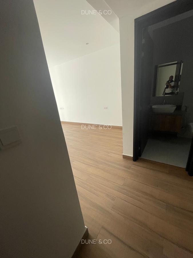 2 Bed Apartment with En Suite in Westlands Area - 15