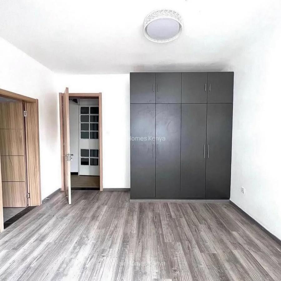 4 Bed Apartment with En Suite at Valley Arcade - 7