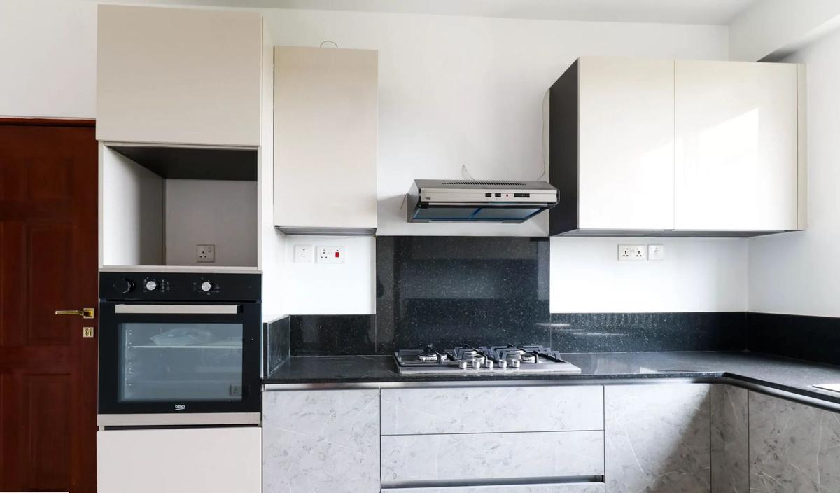 3 Bed Apartment with En Suite in Westlands Area - 4