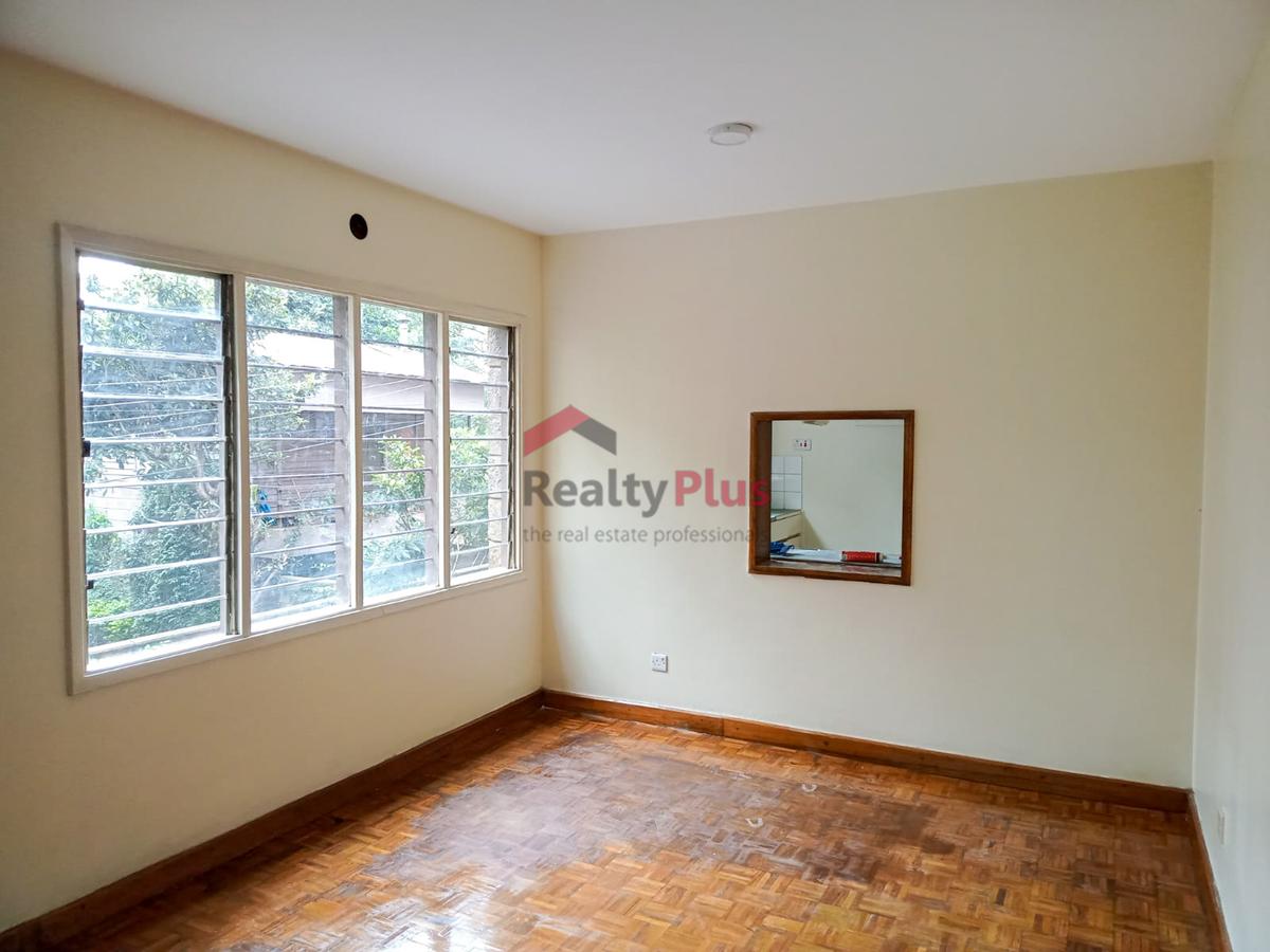 3 Bed Apartment with En Suite in Kilimani - 2